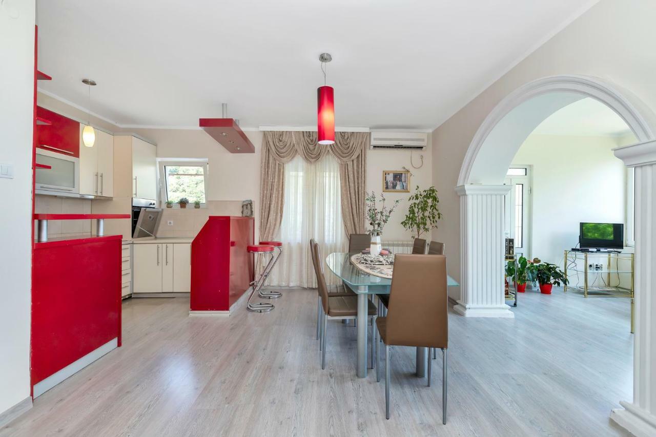 Apartments Vidikovac Inn Kotor Bagian luar foto