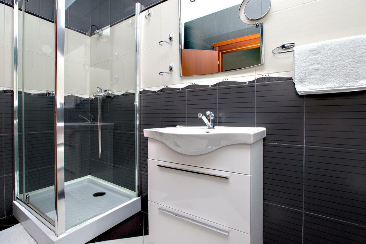 Apartments Vidikovac Inn Kotor Bagian luar foto