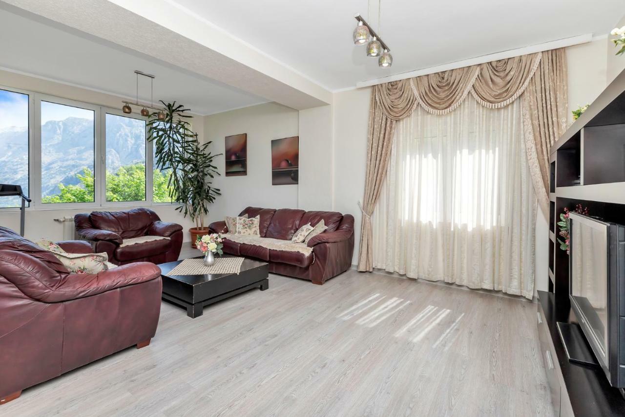 Apartments Vidikovac Inn Kotor Bagian luar foto