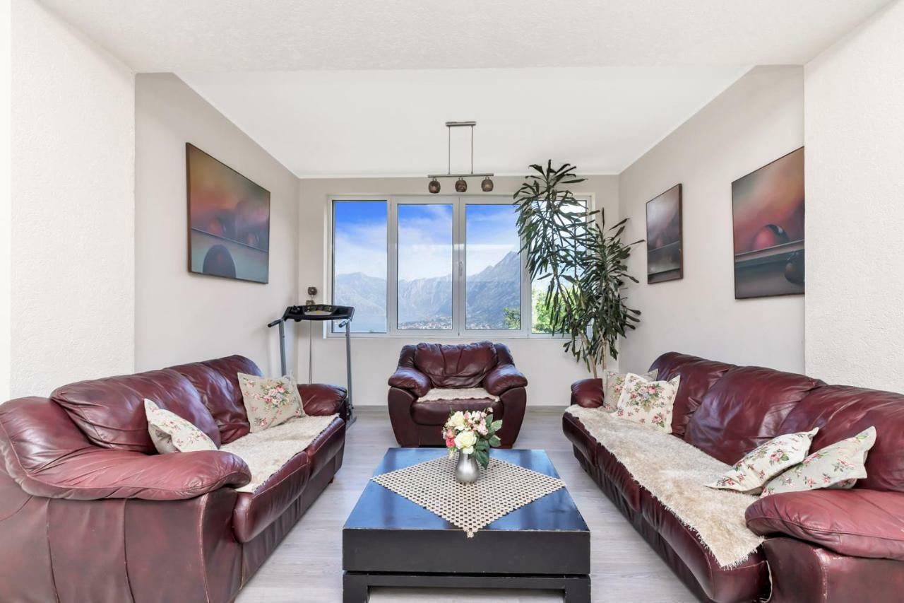 Apartments Vidikovac Inn Kotor Bagian luar foto