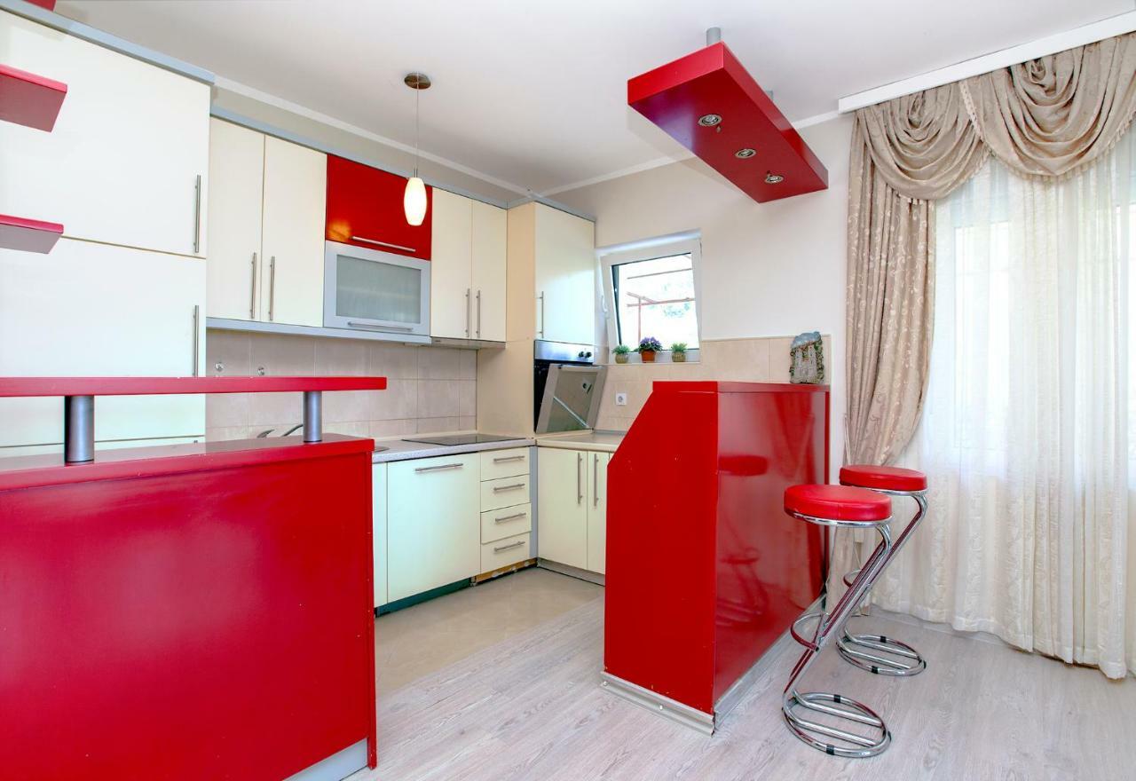 Apartments Vidikovac Inn Kotor Bagian luar foto